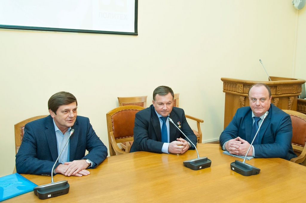 Yuri Lonchakov, Pilot-Cosmonaut, the Hero of Russia