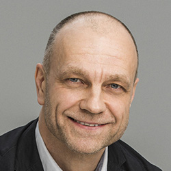 Professor Olaf Hauer