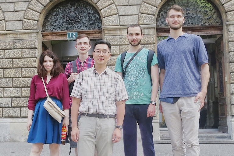 Students from SPbPU and TU Graz work together within the frame of a student marathon